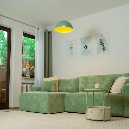 Einzigartiges Scandi Apartment - Innenstadt Mit Parkplatz, Balkon & Wlan - Perfekt Fuer Radfahrer Riedlingen Bagian luar foto