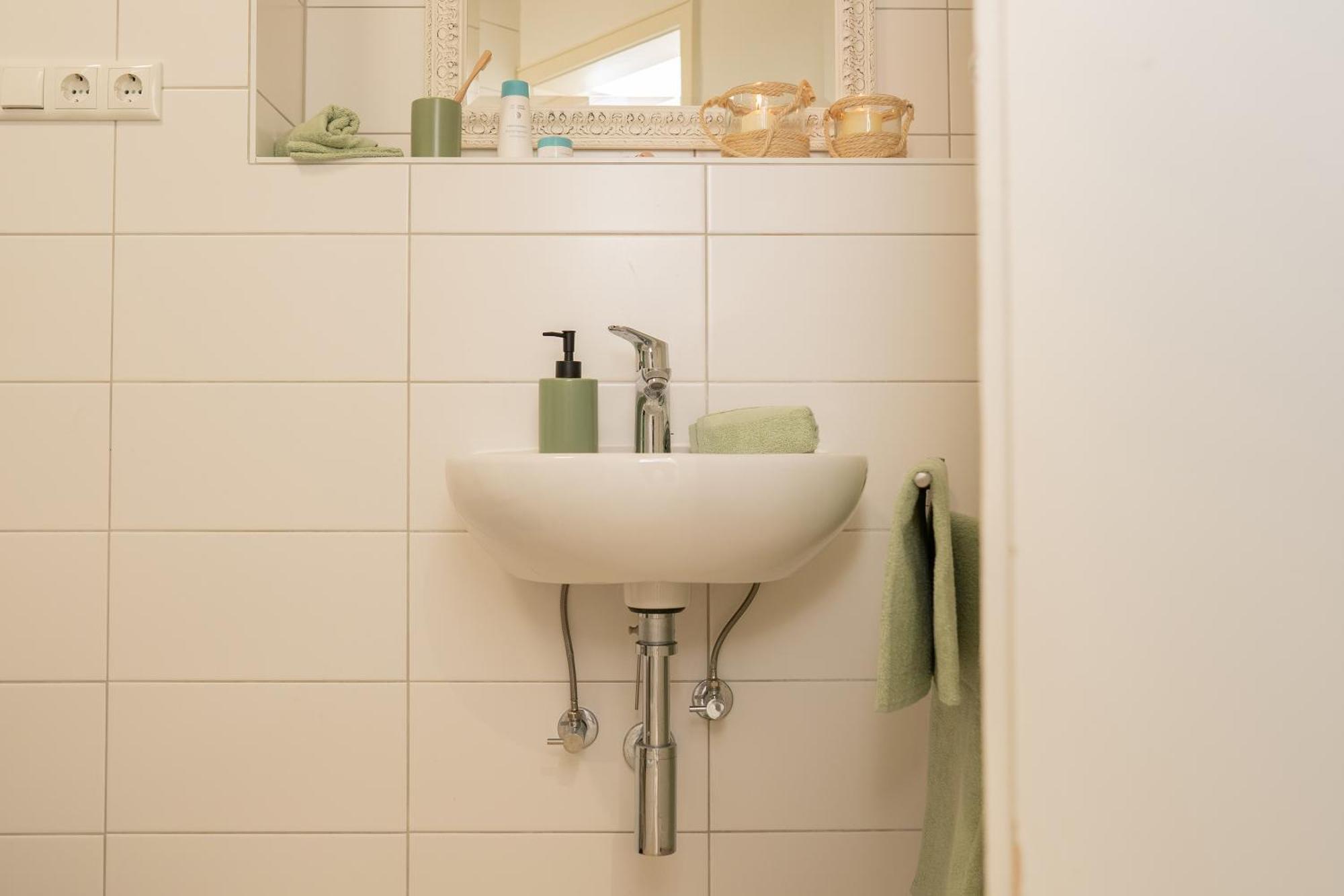 Einzigartiges Scandi Apartment - Innenstadt Mit Parkplatz, Balkon & Wlan - Perfekt Fuer Radfahrer Riedlingen Bagian luar foto