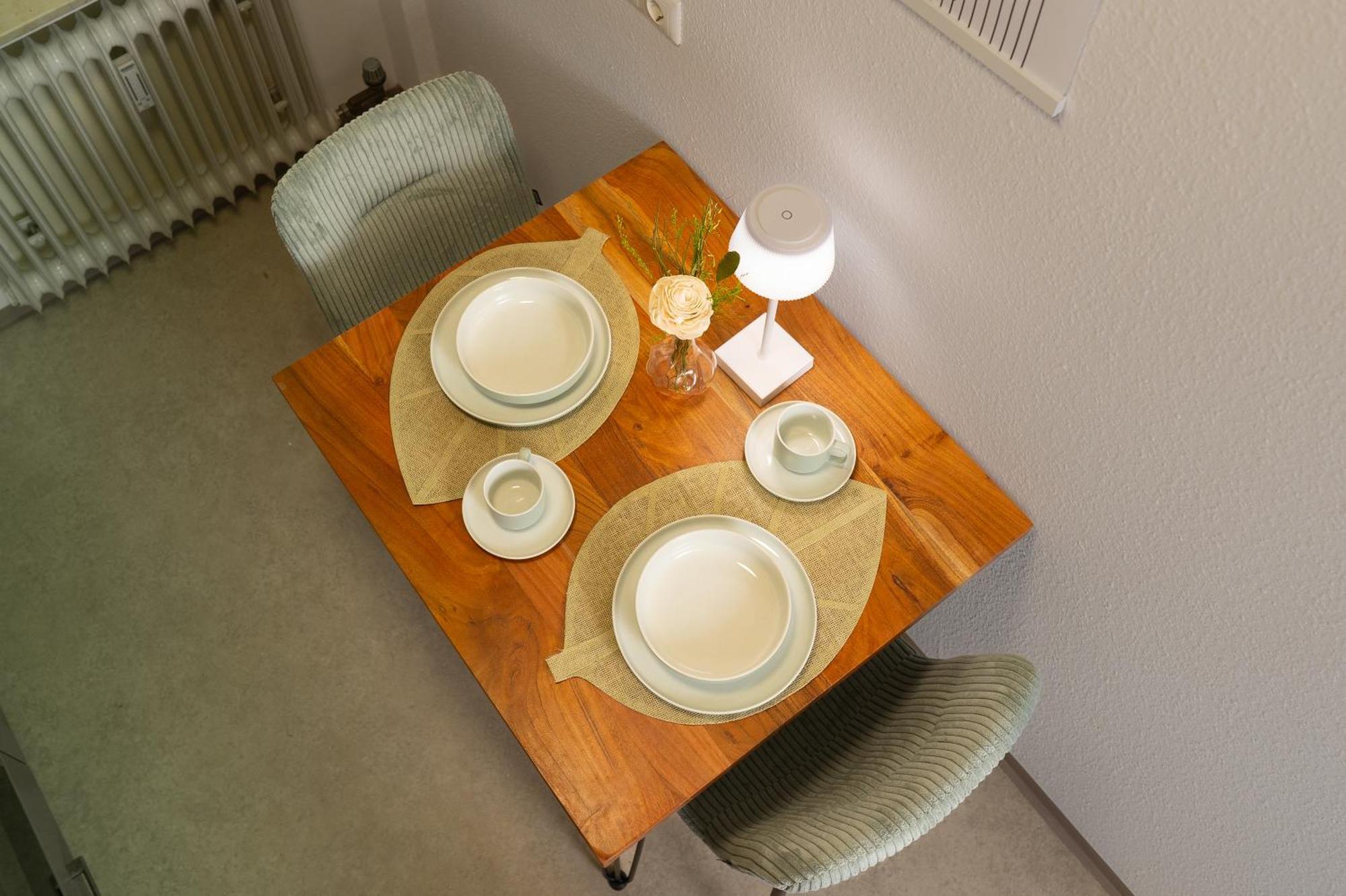 Einzigartiges Scandi Apartment - Innenstadt Mit Parkplatz, Balkon & Wlan - Perfekt Fuer Radfahrer Riedlingen Bagian luar foto