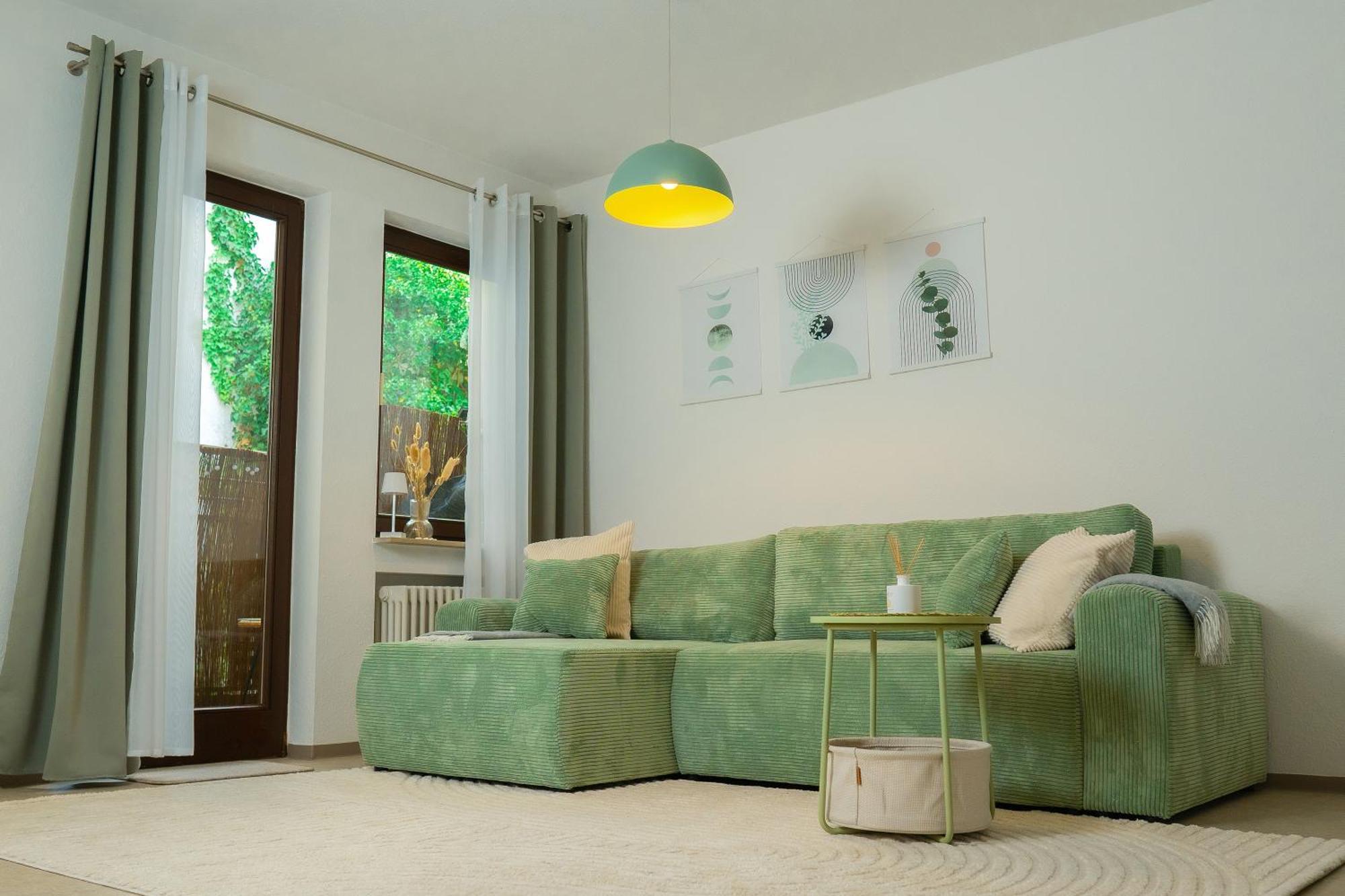 Einzigartiges Scandi Apartment - Innenstadt Mit Parkplatz, Balkon & Wlan - Perfekt Fuer Radfahrer Riedlingen Bagian luar foto